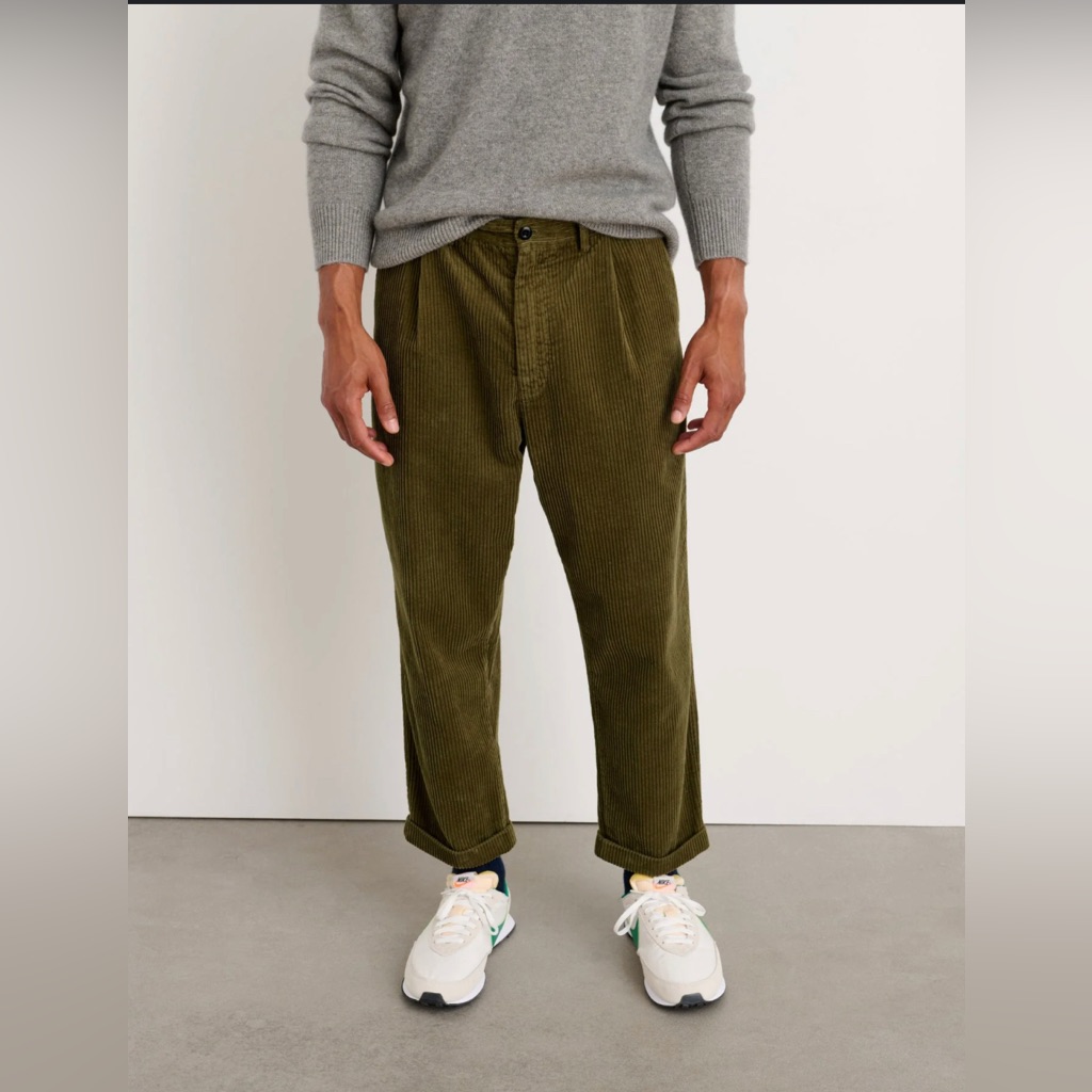 Ralph Lauren Standard Pleated Pant In Rugged Corduroy - Dark Olive